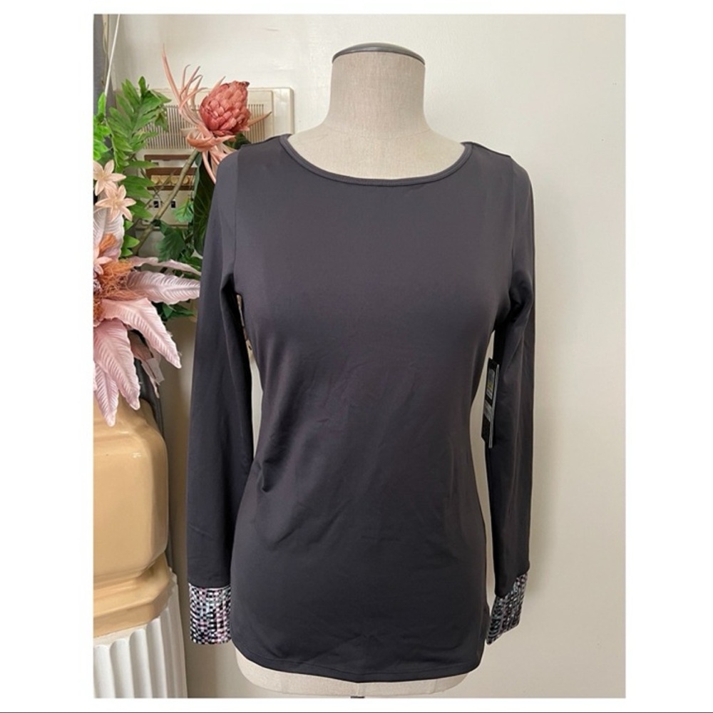 E1-- NWT gray JESSICA SIMPSON long sleeve the warmup women's active top MEDIUM